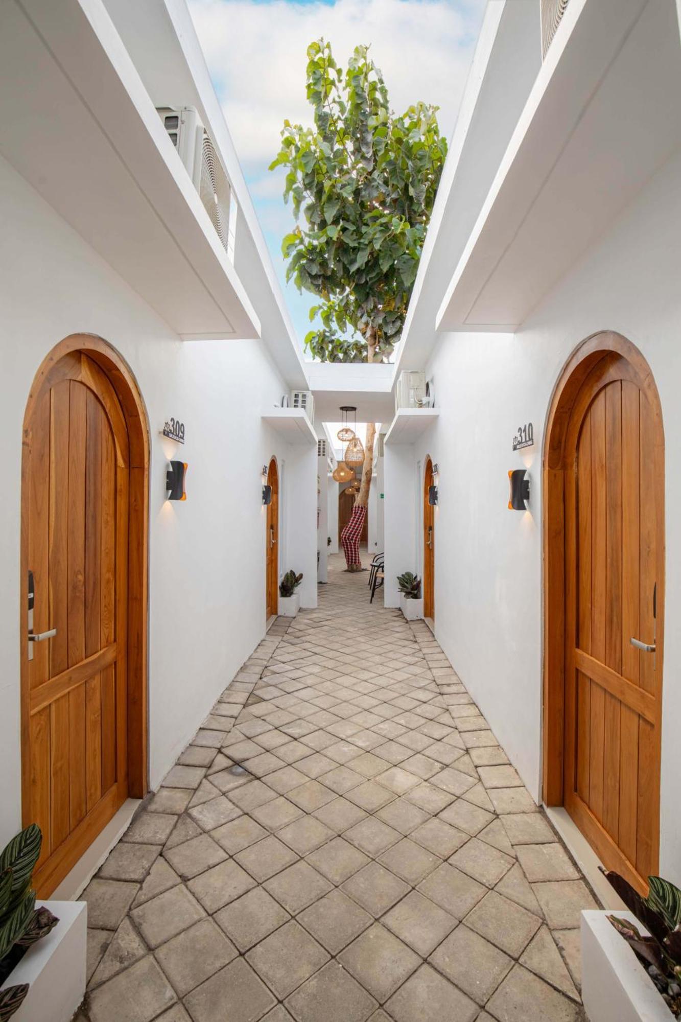 Baliem Coliving Aparthotel Jimbaran  Exterior photo